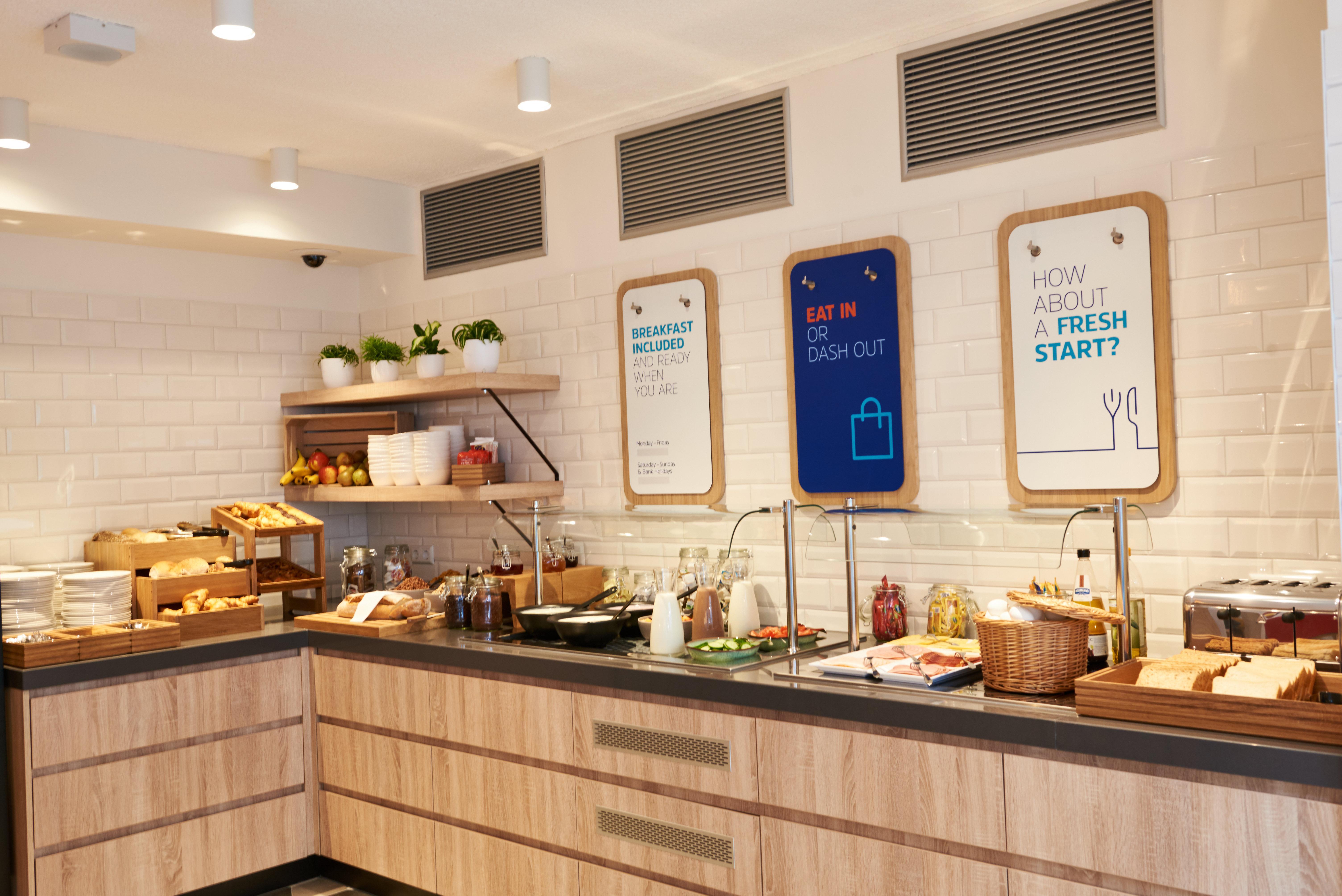 Hotel Express Brussels-grand-place By Ihg Bruselas